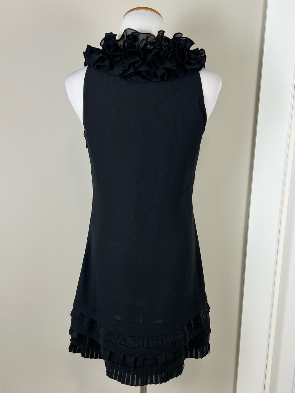 Ted Baker Black Ruffle V-Neck Sleeveless Dress - Picture 3 of 8